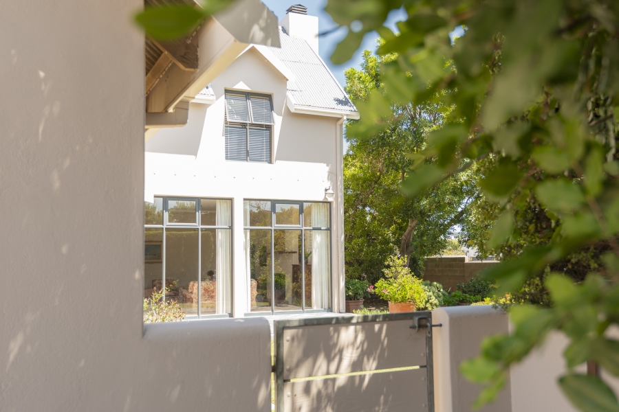 3 Bedroom Property for Sale in Myburgh Park Western Cape